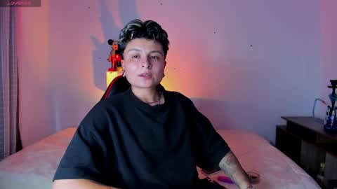 Snapshot of zuryramirez_ chatting on 05-21-26, 09:00 Zury Ramirez online show from 05-21-26, 09:00