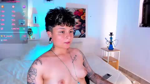 Snapshot of zuryramirez_ chatting on 07-14-26, 02:05 Zury Ramirez online show from 07-14-26, 02:05