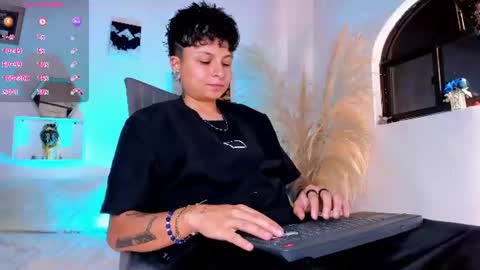 Snapshot of zuryramirez_ chatting on 07-26-26, 08:16 Zury Ramirez online show from 07-26-26, 08:16
