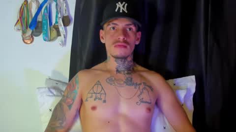 Snapshot of zyongarcia2020 chatting on 01-20-25, 09:53 zyon garcia online show from 01-20-25, 09:53