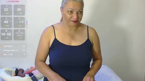 Snapshot of zyra_vex chatting on 05-17-26, 10:39 Zyra Vex online show from 05-17-26, 10:39