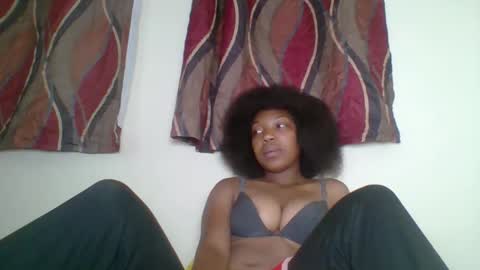 zyraelle_01 online show from 04-21-26, 02:37