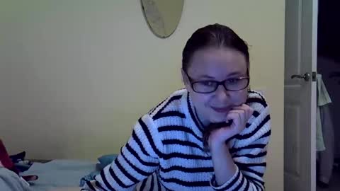 Zyuhre online show from 10-23-25, 01:05