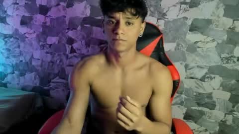 Snapshot of zyzz_1812 chatting on 05-05-26, 04:20 zyzz_1812 online show from 05-05-26, 04:20