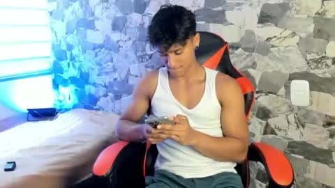 Snapshot of zyzz_1812 chatting on 05-30-26, 06:05 zyzz_1812 online show from 05-30-26, 06:05