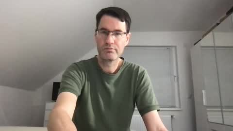 Snapshot of zzz123_cam chatting on 11-16-25, 04:12 zzz123_cam online show from 11-16-25, 04:12