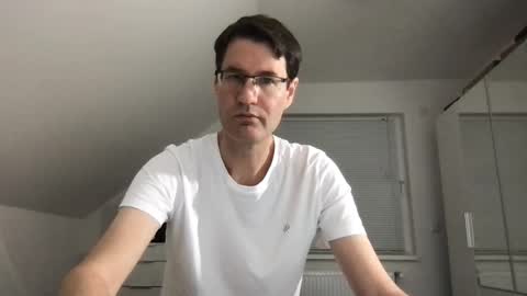 Snapshot of zzz123_cam chatting on 12-21-25, 03:41 zzz123_cam online show from 12-21-25, 03:41