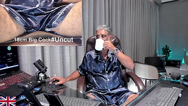 OnlineBossUK online show from 07-15-26, 05:12