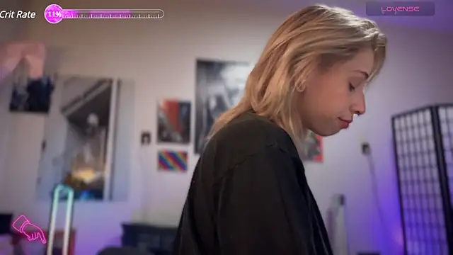 Snapshot of Mannarie_Madsinn chatting on 12-09-24, 12:56 Mannarie Madsinn online show from 12-09-24, 12:56