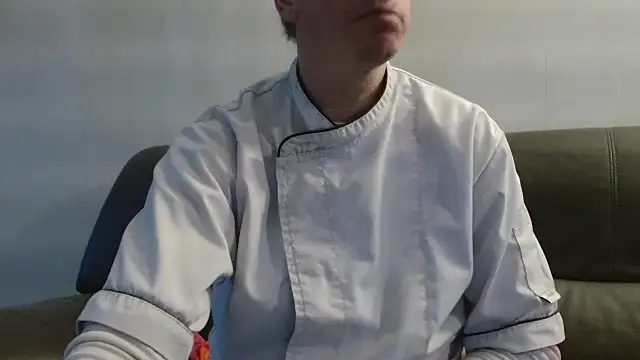 Snapshot of cloupefun chatting on 11-28-25, 07:33 cloupefun online show from 11-28-25, 07:33