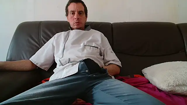 Snapshot of cloupefun chatting on 12-20-25, 12:56 cloupefun online show from 12-20-25, 12:56