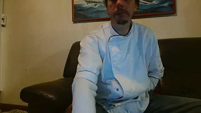 Snapshot of cloupefun chatting on 01-08-26, 07:10 cloupefun online show from 01-08-26, 07:10