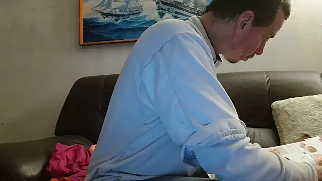 Snapshot of cloupefun chatting on 02-14-26, 05:59 cloupefun online show from 02-14-26, 05:59