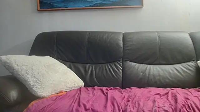 Snapshot of cloupefun chatting on 02-21-26, 07:09 cloupefun online show from 02-21-26, 07:09