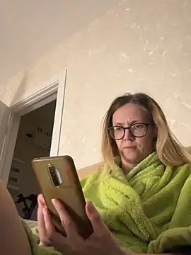 angelmommu online show from 02-22-25, 05:57