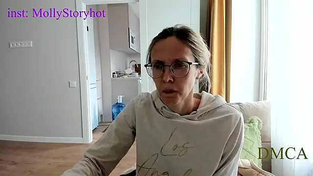 angelmommu online show from 04-22-26, 06:49