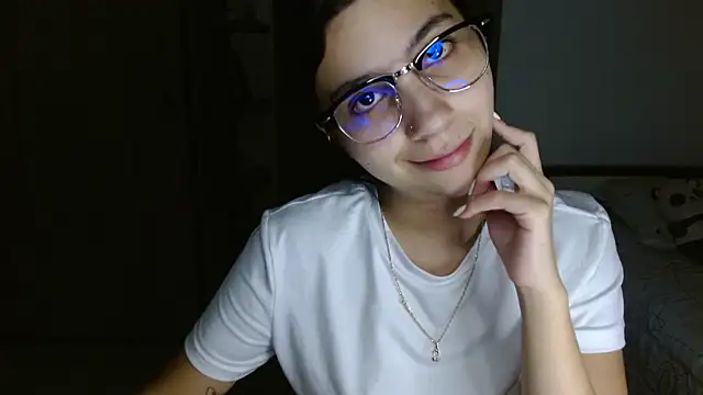 mia  lopez  online show from 03-21-26, 03:11