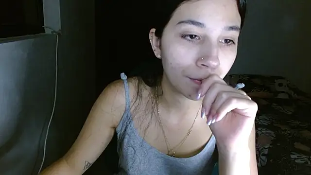 Snapshot of mia__lopez_ chatting on 06-03-26, 02:47 mia lopez online show from 06-03-26, 02:47