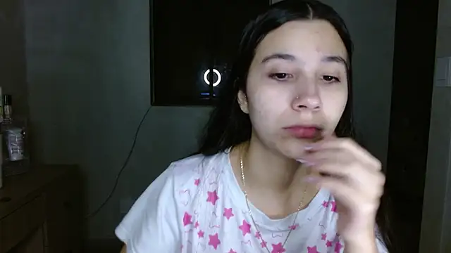 Snapshot of mia__lopez_ chatting on 06-08-26, 01:50 mia lopez online show from 06-08-26, 01:50