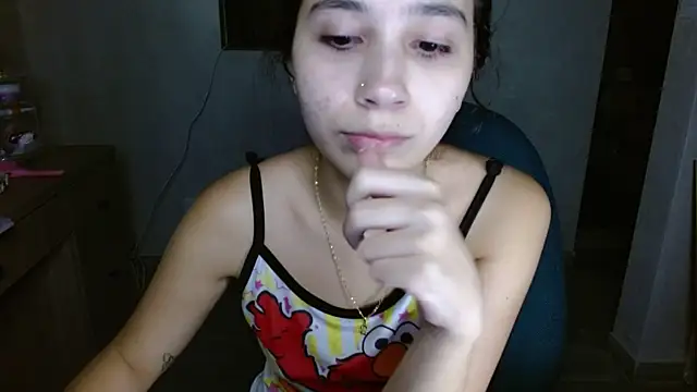 Snapshot of mia__lopez_ chatting on 06-19-26, 04:06 mia lopez online show from 06-19-26, 04:06