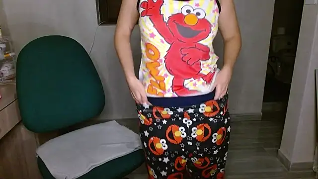mia  lopez  online show from 06-26-26, 02:49