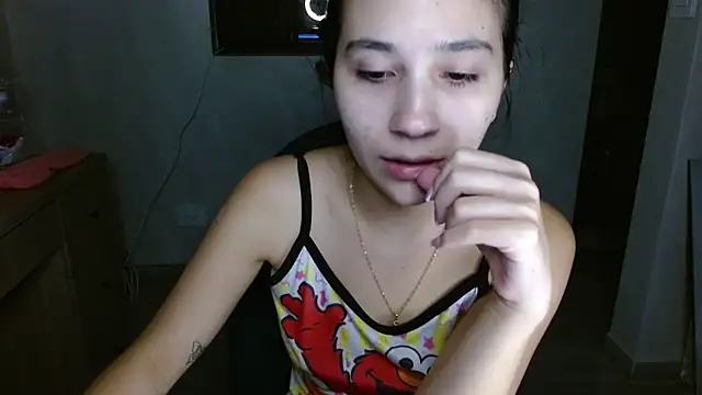 mia  lopez  online show from 06-28-26, 04:07