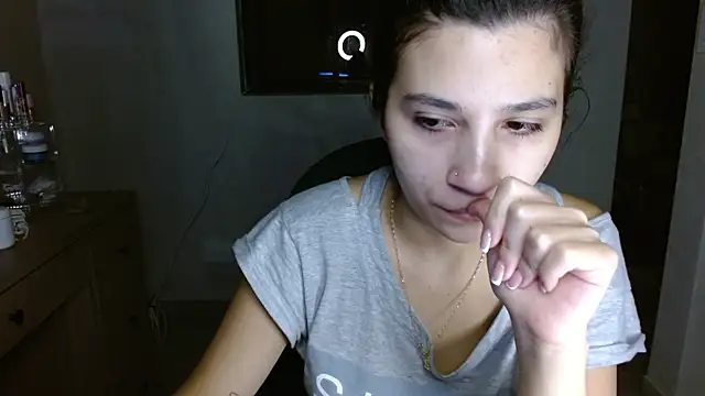 mia  lopez  online show from 07-03-26, 04:52