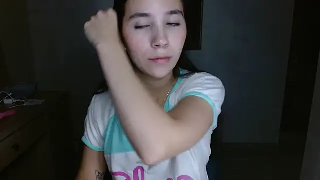 mia  lopez  online show from 07-31-26, 03:06