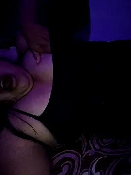 Snapshot of FerLu8 chatting on 03-20-26, 05:23 FerLu8 online show from 03-20-26, 05:23