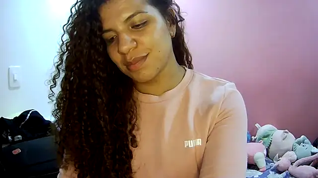 Snapshot of gatubelahot chatting on 12-21-25, 12:29 gatubelahot online show from 12-21-25, 12:29