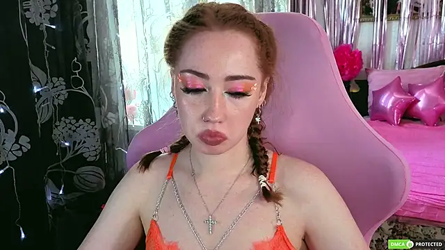 TinaBrook online show from 06-17-26, 05:43