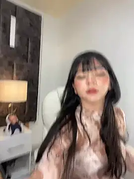 Snapshot of Petit-Rosse chatting on 03-12-25, 10:17 Petit-Rosse online show from 03-12-25, 10:17