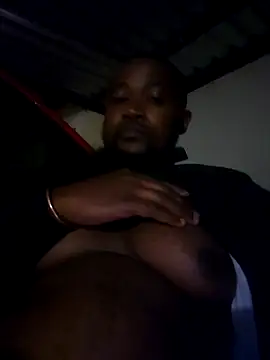 Snapshot of douksm chatting on 02-17-25, 05:43 douksm online show from 02-17-25, 05:43