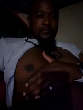 Snapshot of douksm chatting on 02-18-25, 05:21 douksm online show from 02-18-25, 05:21