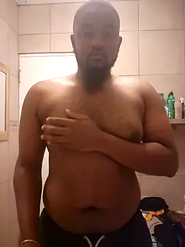 Snapshot of douksm chatting on 03-18-25, 03:20 douksm online show from 03-18-25, 03:20