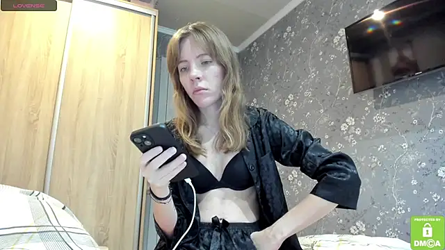 Snapshot of Kalisee_ chatting on 11-18-25, 08:52 Kalisee online show from 11-18-25, 08:52