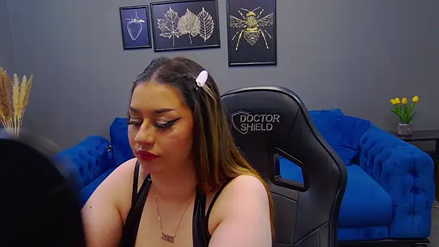 Snapshot of Katewalker_ chatting on 01-18-25, 12:13 Katewalker online show from 01-18-25, 12:13