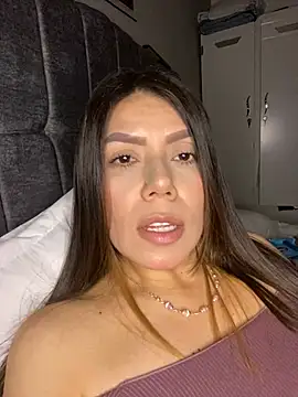 martina contreras online show from 04-12-26, 05:12