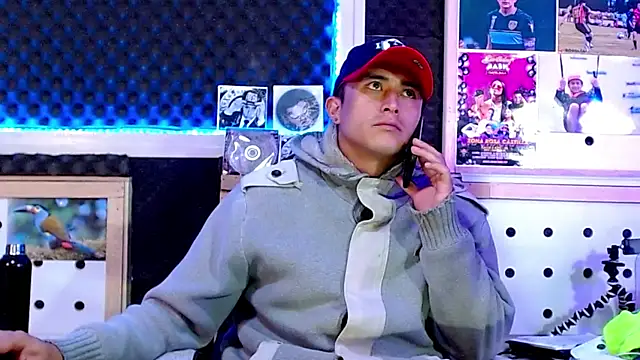Snapshot of Darko0717 chatting on 03-07-25, 01:20 Darko0717 online show from 03-07-25, 01:20