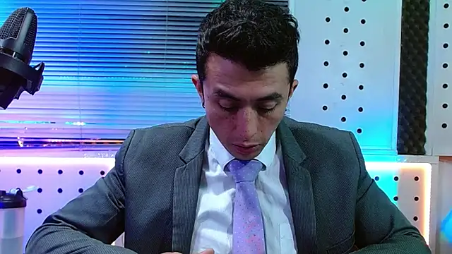 Darko0717 online show from 04-08-26, 01:11