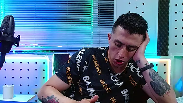 Darko0717 online show from 04-13-26, 01:00