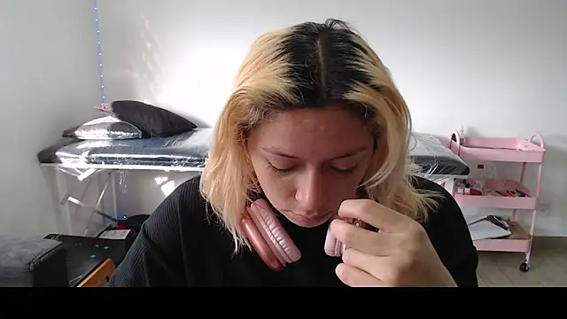 MommyMiaWs online show from 03-03-25, 12:48