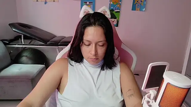 MommyMiaWs online show from 06-20-26, 03:26