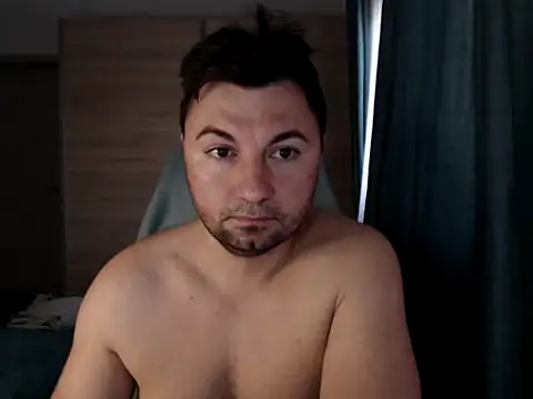 HankMalone online show from 05-04-26, 03:24