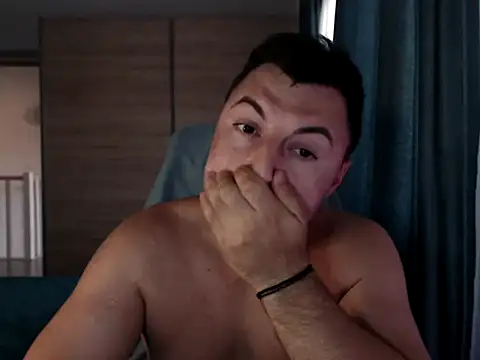 HankMalone online show from 06-10-26, 03:18