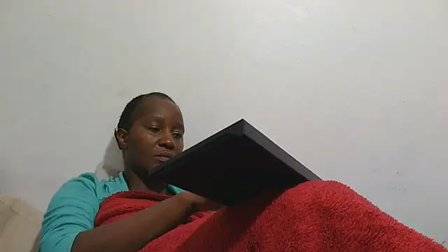 sluttylaura21 online show from 06-12-26, 05:34