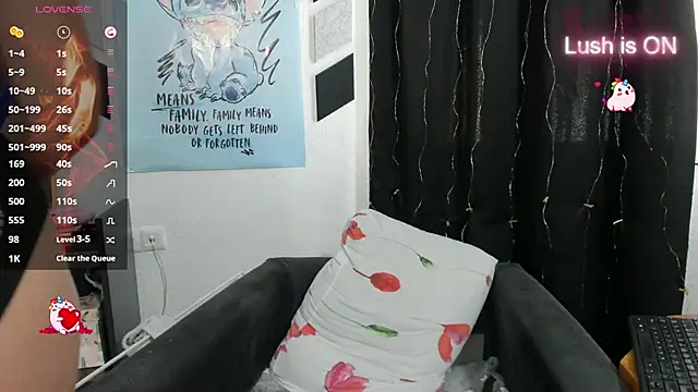 Snapshot of alexysgray chatting on 05-23-26, 03:49 alexysgray online show from 05-23-26, 03:49