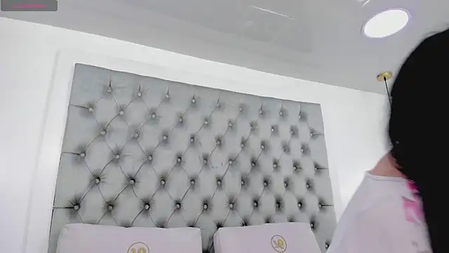 anette cooper online show from 04-25-26, 02:03