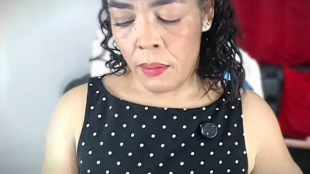Abril Beltran  online show from 10-09-25, 10:30