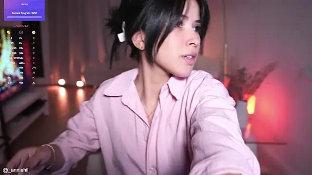 anniehillofficial online show from 09-27-25, 08:25